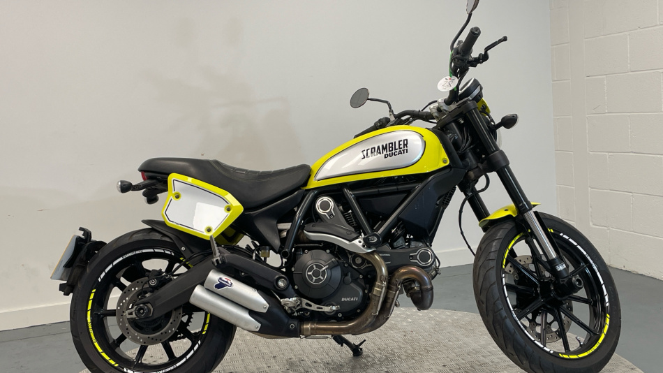 Ducati Scrambler Flat Track Pro (MY16)